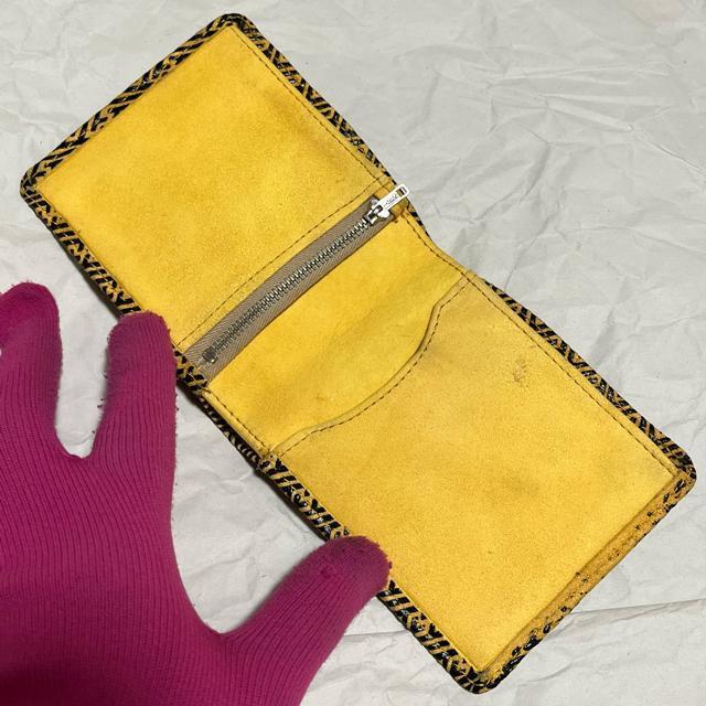 【ノーブランド扱い】 総柄 / レザー / 二つ折り財布(小銭入れあり) 黄色系 < 女性ファッション 【ノーブランド扱い】 総柄 / レザー / 二つ折り財布(小銭入れあり) 黄色系 < 女性ファッションの