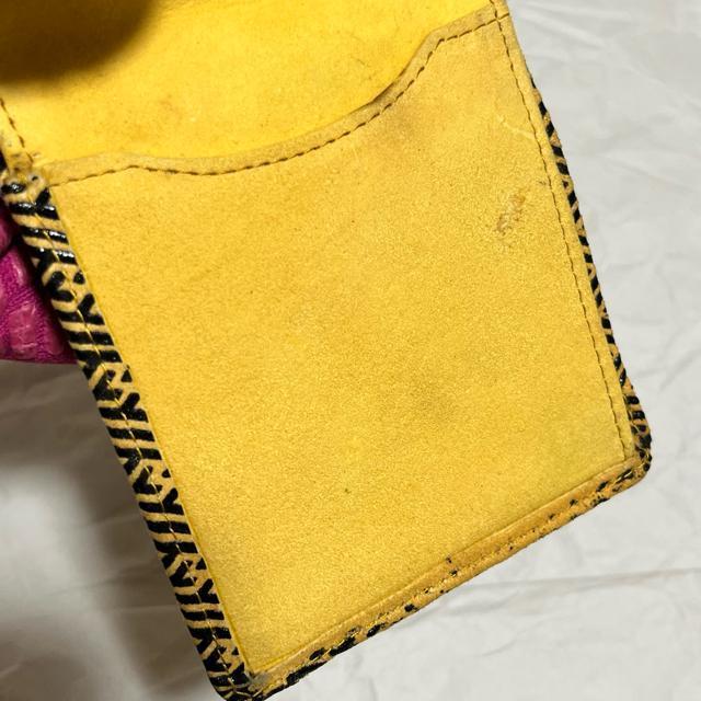 【ノーブランド扱い】 総柄 / レザー / 二つ折り財布(小銭入れあり) 黄色系 < 女性ファッション 【ノーブランド扱い】 総柄 / レザー / 二つ折り財布(小銭入れあり) 黄色系 < 女性ファッションの