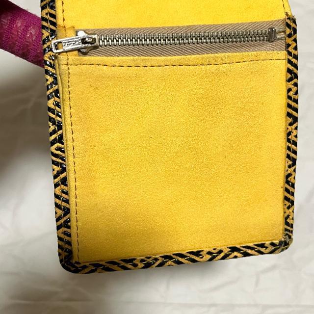 【ノーブランド扱い】 総柄 / レザー / 二つ折り財布(小銭入れあり) 黄色系 < 女性ファッション 【ノーブランド扱い】 総柄 / レザー / 二つ折り財布(小銭入れあり) 黄色系 < 女性ファッションの