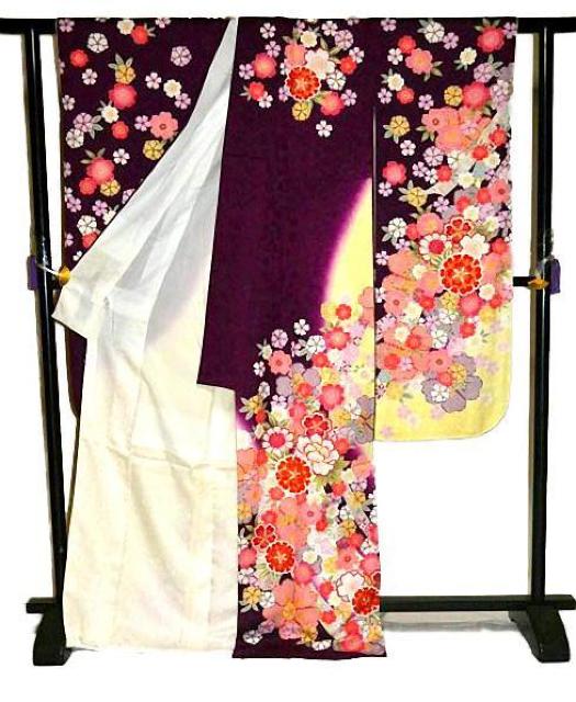 振袖 送料無料 最高峰 新品同様 暈し染め 金彩 金駒シシュウ 花尽くし 花柄 身丈173cm 裄丈69.5cm 正絹 T3673 < 女性ファッション 振袖 送料無料 最高峰 新品同様 暈し染め 金彩 金駒シシュウ 花尽くし 花柄 身丈173cm 裄丈69.5cm 正絹 T3673 < 女性ファッションの