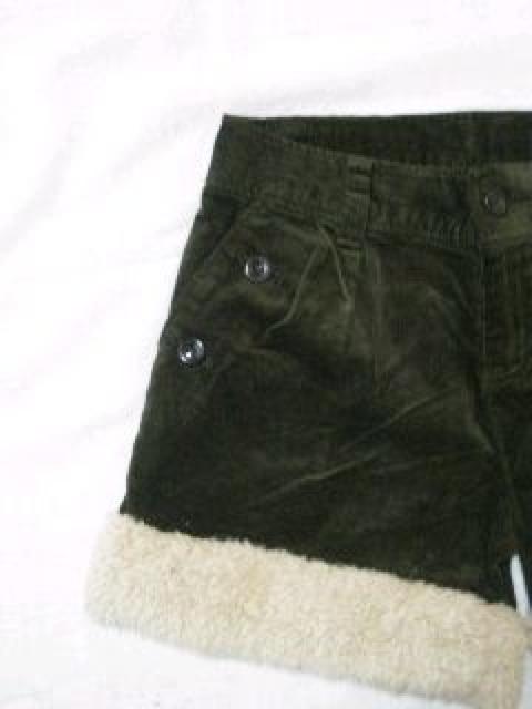 可愛い♪もこもこボア付 フロントポッケ飾りボタン コーデュロイショーパン < 女性ファッション 可愛い♪もこもこボア付 フロントポッケ飾りボタン コーデュロイショーパン < 女性ファッションの