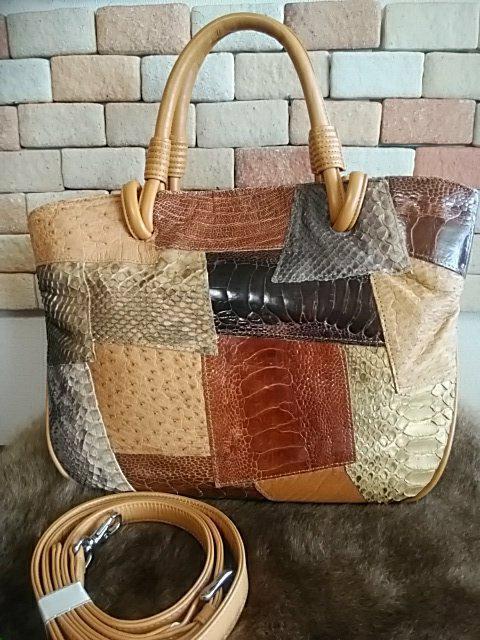 爬虫類勢揃い★パッチワーク2wayバッグ < 女性ファッション  爬虫類勢揃い★パッチワーク2wayバッグ < 女性ファッションの