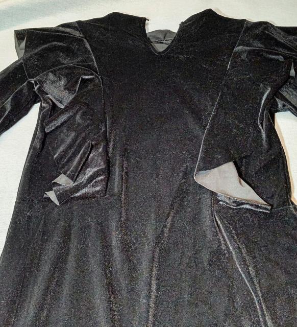 美品★ロングワンピース★部屋着★stradivarius★ベロア調★フリル★かわいい★ルームウェア★ダル着★冬服★冬物★送料無料 < 女性ファッション  美品★ロングワンピース★部屋着★stradivarius★ベロア調★フリル★かわいい★ルームウェア★ダル着★冬服★冬物★送料無料 < 女性ファッションの