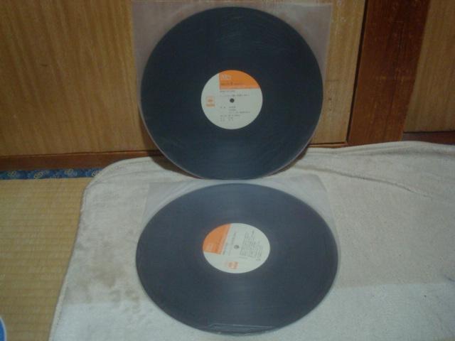 百恵・オン・ステージ〜新宿コマ劇場百恵ちゃんまつり / 山口百恵 帯付2LP < CD/DVD/ビデオ  百恵・オン・ステージ〜新宿コマ劇場百恵ちゃんまつり / 山口百恵 帯付2LP < CD/DVD/ビデオの