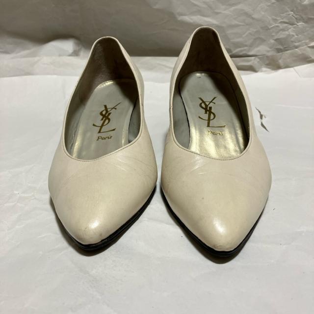 【イヴサンローラン】 パンプス / ホワイト / 34 1/2(22.5cm?) < ブランド 【イヴサンローラン】 パンプス / ホワイト / 34 1/2(22.5cm?) < ブランドの