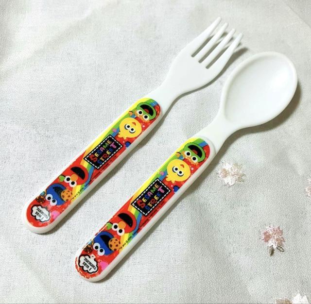 セサミストリート スプーン フォークセット★エルモ プラスチック カトラリー USJ < インテリア/ライフ セサミストリート スプーン フォークセット★エルモ プラスチック カトラリー USJ < インテリア/ライフの