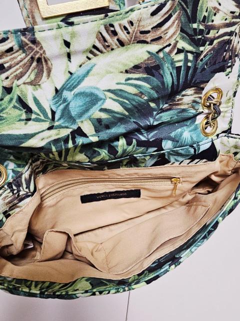 VENCE EXCHANGE トロピカル柄 チェーン ショルダーバッグ < 女性ファッション VENCE EXCHANGE トロピカル柄 チェーン ショルダーバッグ < 女性ファッションの
