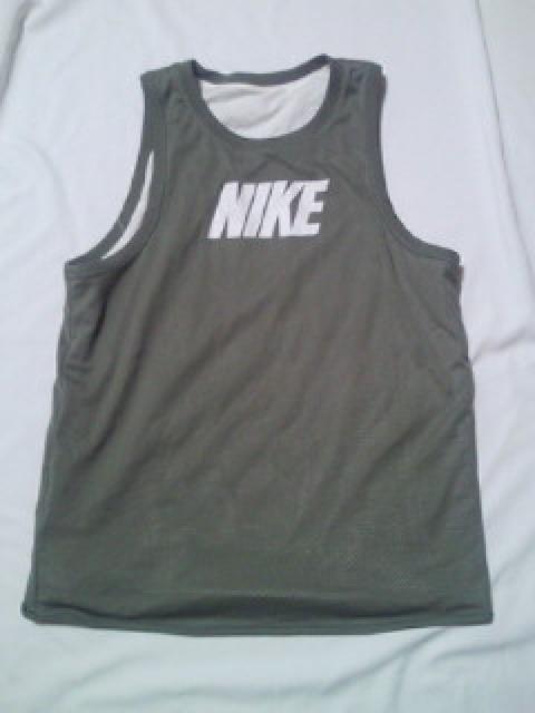NIKE ナイキ メッシュ シャツ 二重構造 タンクトップ ベスト Lサイズ グレー ホワイト < ブランド  NIKE ナイキ メッシュ シャツ 二重構造 タンクトップ ベスト Lサイズ グレー ホワイト < ブランドの