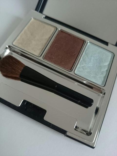 カネボウ★トワニー グラマシー★アイカラーセット★02★ブラウン中心3色入り★ケース付き < ブランド カネボウ★トワニー グラマシー★アイカラーセット★02★ブラウン中心3色入り★ケース付き < ブランドの