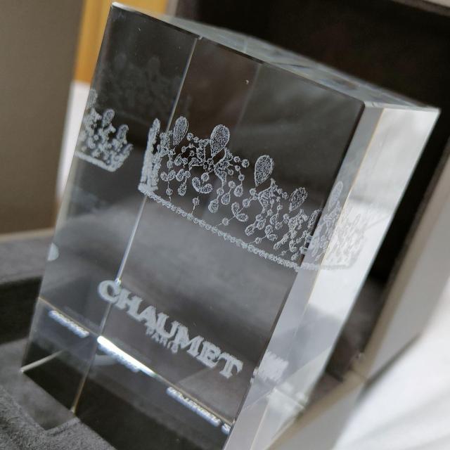 正規限定 ショーメ アンぺリアル ティアラ 立体ロゴ キューブクリスタルペーパーウェイト アイコンオブジェ インテリア置物 付属有 < ブランド  正規限定 ショーメ アンぺリアル ティアラ 立体ロゴ キューブクリスタルペーパーウェイト アイコンオブジェ インテリア置物 付属有 < ブランドの