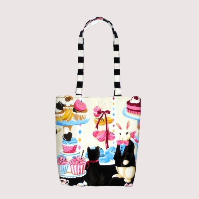 ◆くったりタイプ◆スクエアベーシックトートバッグ◆黒猫とうさぎが誘う甘い世界◆ < 女性ファッション ◆くったりタイプ◆スクエアベーシックトートバッグ◆黒猫とうさぎが誘う甘い世界◆ < 女性ファッションの