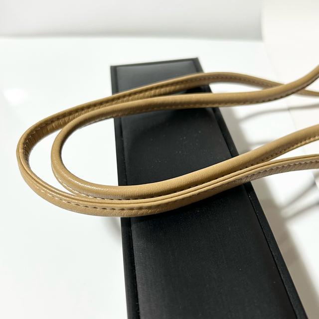 ���i LOEWE ���G�x L���S ���B���e�[�W �V�����_�[�o�b�O �n���h�o�b�O ���|�� �i�b�p ���U�[ �x�[�W�� �� �u�����h�� 