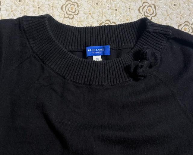 ブルーレーベル 黒い長袖ニット チェック柄カフス サイズ38 < ブランド ブルーレーベル 黒い長袖ニット チェック柄カフス サイズ38 < ブランドの