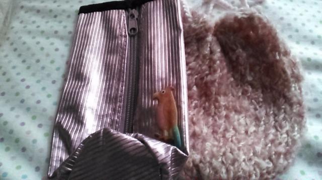 ピンクのペットボトルホルダー&モヘア巾着 < インテリア/ライフ ピンクのペットボトルホルダー&モヘア巾着 < インテリア/ライフの