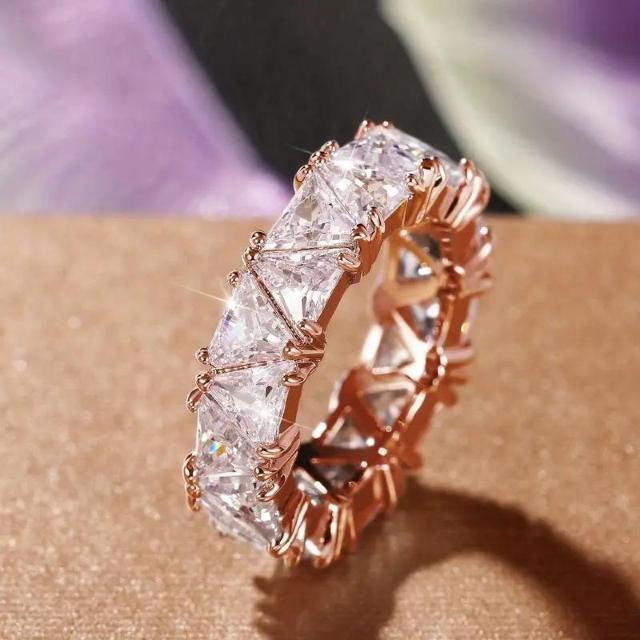 爆ヤス価格690円★ジルコニアリング18k金メッキ永遠の高貴なジュエリー女性用 USAサイズ5号(日本サイズ9号)ゴールデン < 女性アクセサリー/時計 爆ヤス価格690円★ジルコニアリング18k金メッキ永遠の高貴なジュエリー女性用 USAサイズ5号(日本サイズ9号)ゴールデン < 女性アクセサリー/時計の