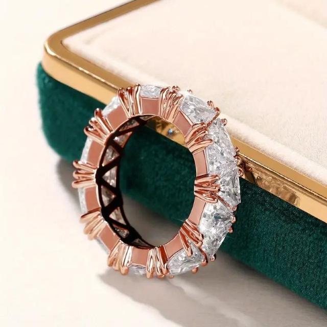 爆ヤス価格690円★ジルコニアリング18k金メッキ永遠の高貴なジュエリー女性用 USAサイズ5号(日本サイズ9号)ゴールデン < 女性アクセサリー/時計 爆ヤス価格690円★ジルコニアリング18k金メッキ永遠の高貴なジュエリー女性用 USAサイズ5号(日本サイズ9号)ゴールデン < 女性アクセサリー/時計の