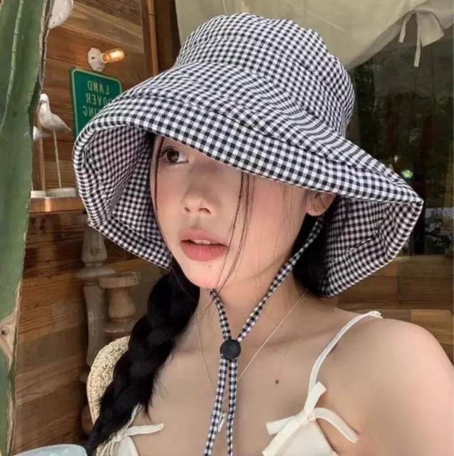ギンガムチェック柄 バケットハット おしゃれな折り畳み帽子 紐付き帽子 韓国 < 女性ファッション ギンガムチェック柄 バケットハット おしゃれな折り畳み帽子 紐付き帽子 韓国 < 女性ファッションの