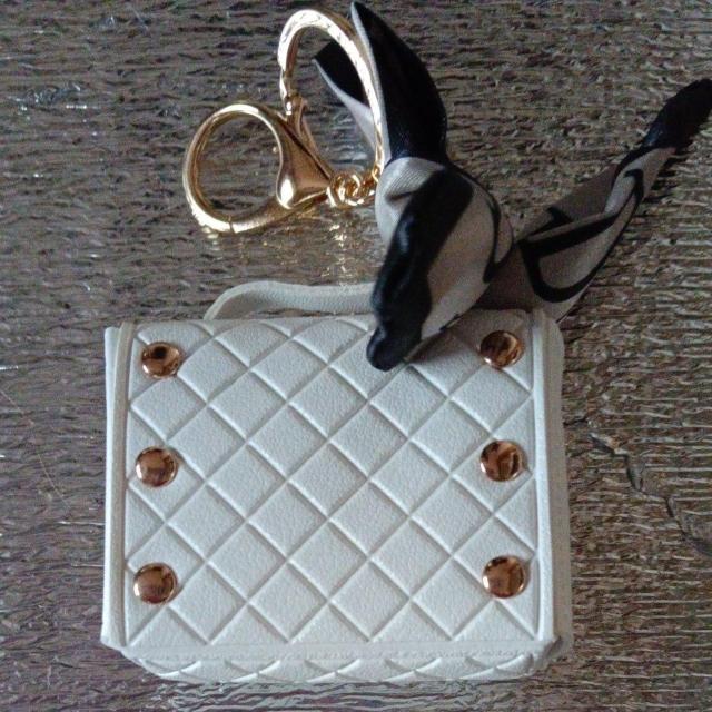 バック型、キーホルダー < 女性ファッション  バック型、キーホルダー < 女性ファッションの