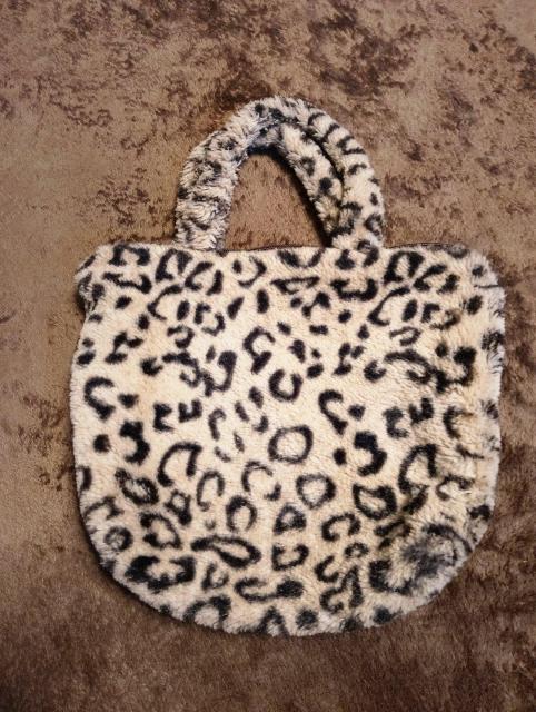 美品ファーバック☆ヒョウ柄 < キッズ/ベビー  美品ファーバック☆ヒョウ柄  < キッズ/ベビーの