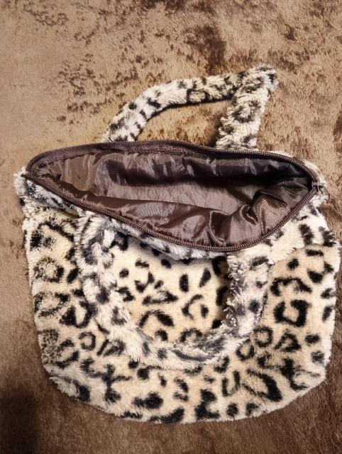 美品ファーバック☆ヒョウ柄 < キッズ/ベビー  美品ファーバック☆ヒョウ柄 < キッズ/ベビーの