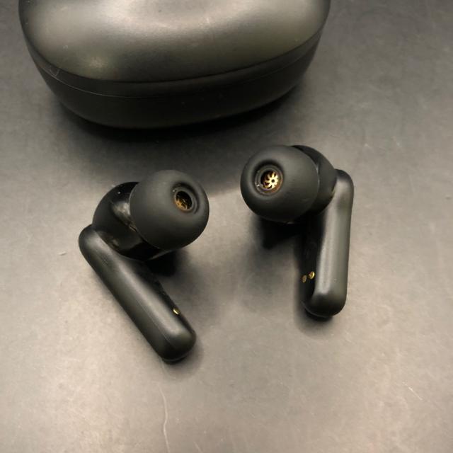 ���� Soundcore Life P2 Mini ���C�����X�C���z�� �u���b�N �� �Ɠd/AV�� 