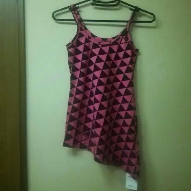 新品タグ付★三角柄アシメキャミ/M < ブランド  新品タグ付★三角柄アシメキャミ/M  < ブランドの