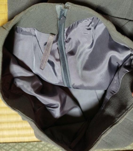 グレー ウール ひざ上丈 台形スカート 裏地 ビジネスに 良質ウール 日本製 < 女性ファッション  グレー ウール ひざ上丈 台形スカート 裏地 ビジネスに 良質ウール 日本製 < 女性ファッションの