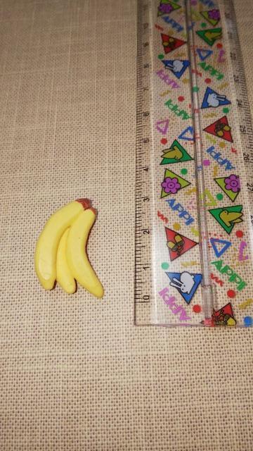 ミニチュアバナナ置物ドールハウスシルバニアリカちゃんにも < おもちゃ  ミニチュアバナナ置物ドールハウスシルバニアリカちゃんにも < おもちゃの