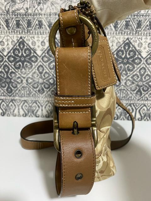 【美品】COACH コーチ F10371 シグネチャー ショルダーバッグ 斜め掛 < ブランド  【美品】COACH コーチ F10371 シグネチャー ショルダーバッグ 斜め掛 < ブランドの
