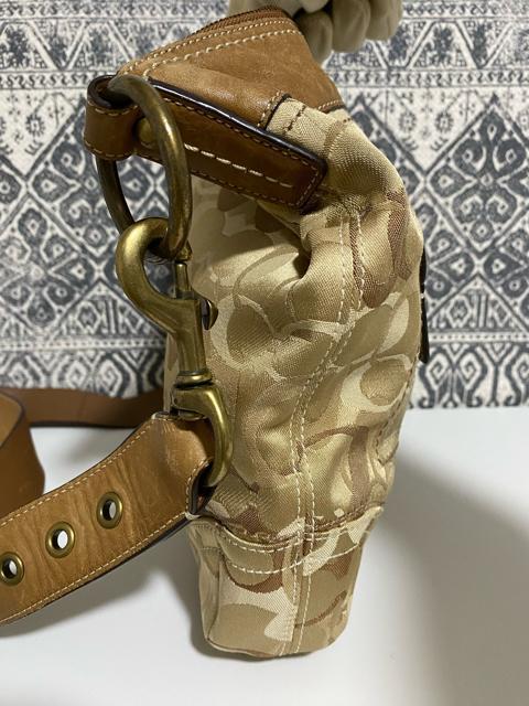 【美品】COACH コーチ F10371 シグネチャー ショルダーバッグ 斜め掛 < ブランド  【美品】COACH コーチ F10371 シグネチャー ショルダーバッグ 斜め掛 < ブランドの