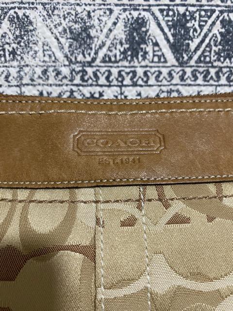 【美品】COACH コーチ F10371 シグネチャー ショルダーバッグ 斜め掛 < ブランド  【美品】COACH コーチ F10371 シグネチャー ショルダーバッグ 斜め掛 < ブランドの