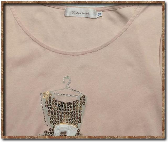 クチュールブローチ 飾り付き半袖カットソー 薄ピンク < ブランド クチュールブローチ 飾り付き半袖カットソー 薄ピンク < ブランドの