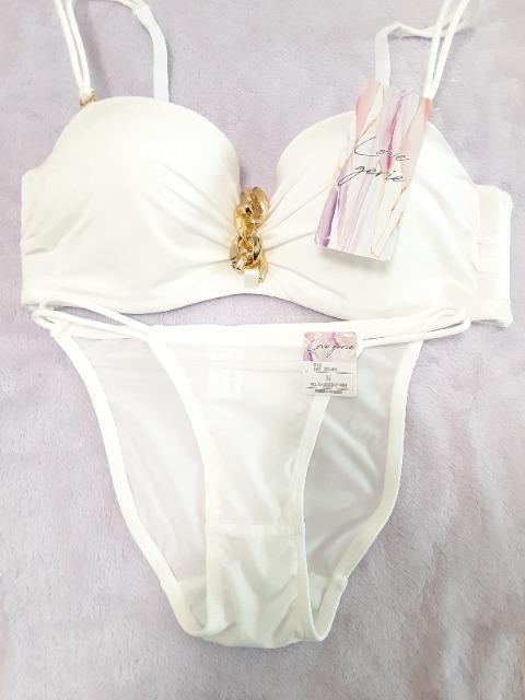 新品タグ ブラジャー&パンティset白 ツルツルレオタード生地ホワイト < 女性ファッション 新品タグ ブラジャー&パンティset白 ツルツルレオタード生地ホワイト < 女性ファッションの