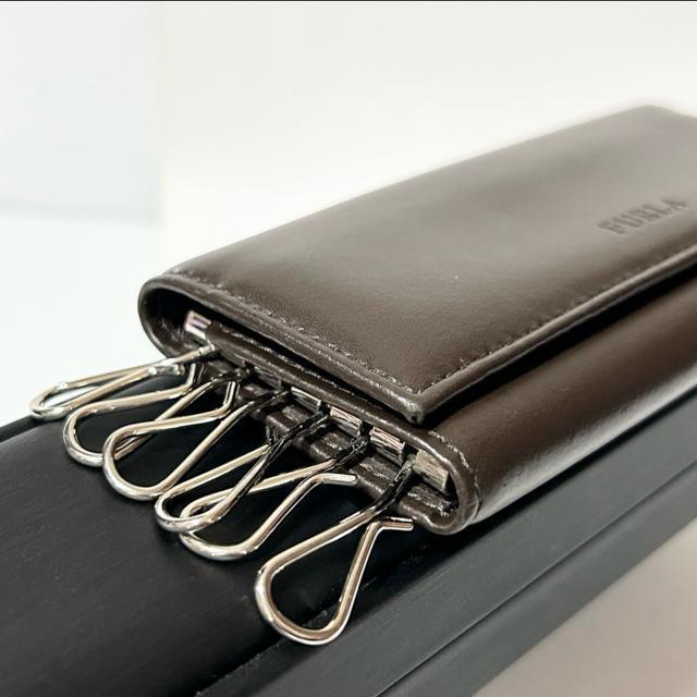 美品 FURLA フルラ 6連 キーケース 鍵入れ レザー ブラウン < ブランド 美品 FURLA フルラ 6連 キーケース 鍵入れ レザー ブラウン < ブランドの