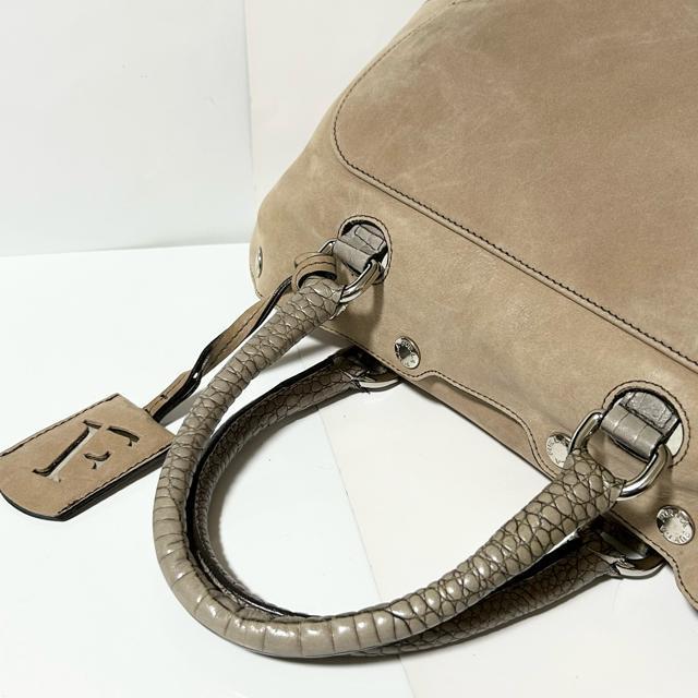 FURLA フルラ ハンドバッグ ベージュ スエード エンボスレザー クロコ型押し レディース < ブランド FURLA フルラ ハンドバッグ ベージュ スエード エンボスレザー クロコ型押し レディース < ブランドの
