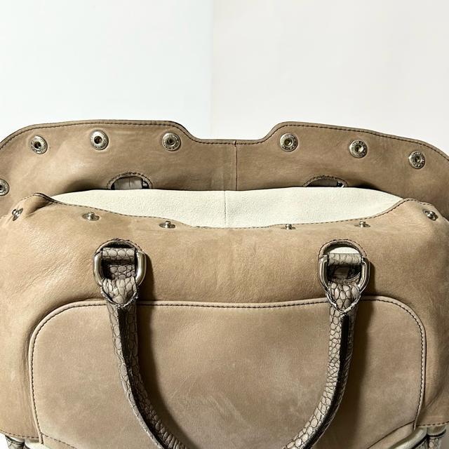 FURLA フルラ ハンドバッグ ベージュ スエード エンボスレザー クロコ型押し レディース < ブランド FURLA フルラ ハンドバッグ ベージュ スエード エンボスレザー クロコ型押し レディース < ブランドの