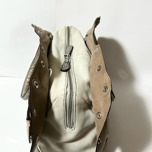 FURLA フルラ ハンドバッグ ベージュ スエード エンボスレザー クロコ型押し レディース < ブランド FURLA フルラ ハンドバッグ ベージュ スエード エンボスレザー クロコ型押し レディース < ブランドの