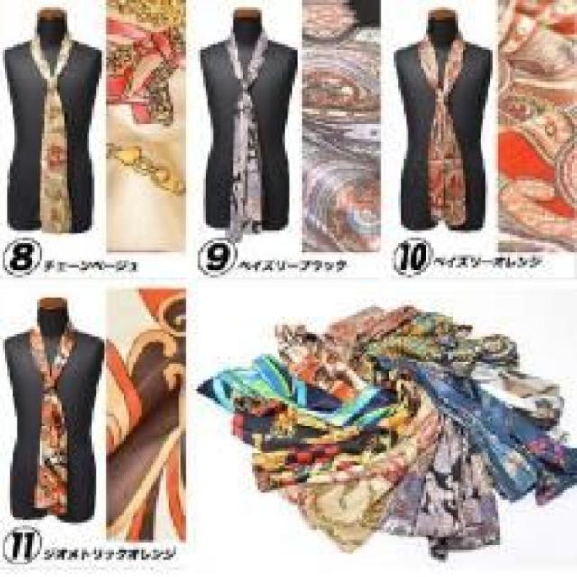 《New》スタイルアクセント★スタイリッシュ・光沢*チェーン柄スカーフ<ベージュ> < 男性ファッション  《New》スタイルアクセント★スタイリッシュ・光沢*チェーン柄スカーフ<ベージュ> < 男性ファッションの