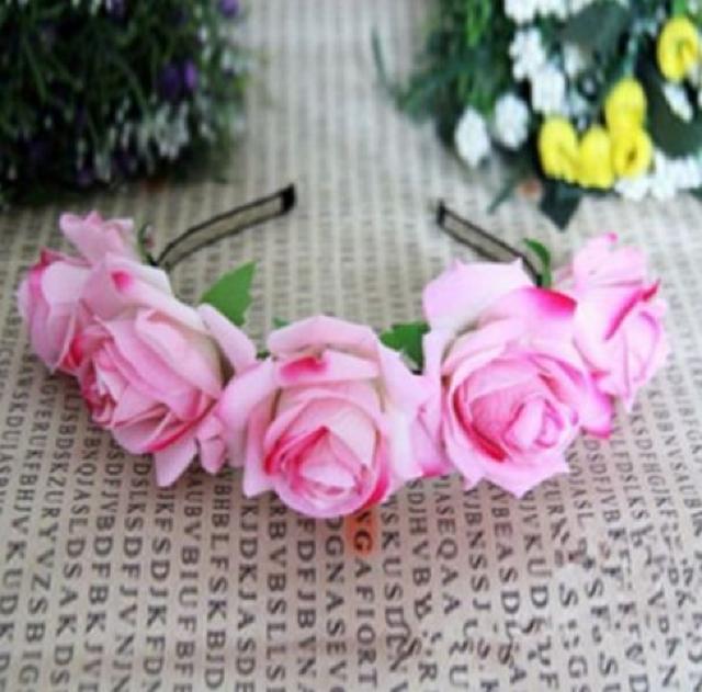 新品 ピンク薔薇コサージュカチューシャ ゴスロリ姫系コスプレ < 女性アクセサリー/時計  新品 ピンク薔薇コサージュカチューシャ ゴスロリ姫系コスプレ  < 女性アクセサリー/時計の