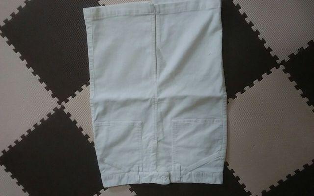 UNITED COLORS OF BENETTON 白 美品 40号 < 女性ファッション  UNITED COLORS OF BENETTON 白 美品 40号  < 女性ファッションの