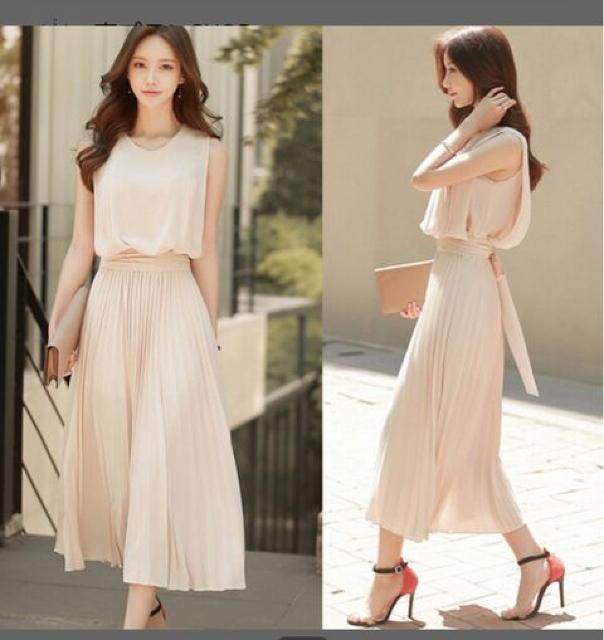 プリーツフレアーロングワンピース*パーティーお呼ばれ*シフォン < 女性ファッション  プリーツフレアーロングワンピース*パーティーお呼ばれ*シフォン  < 女性ファッションの