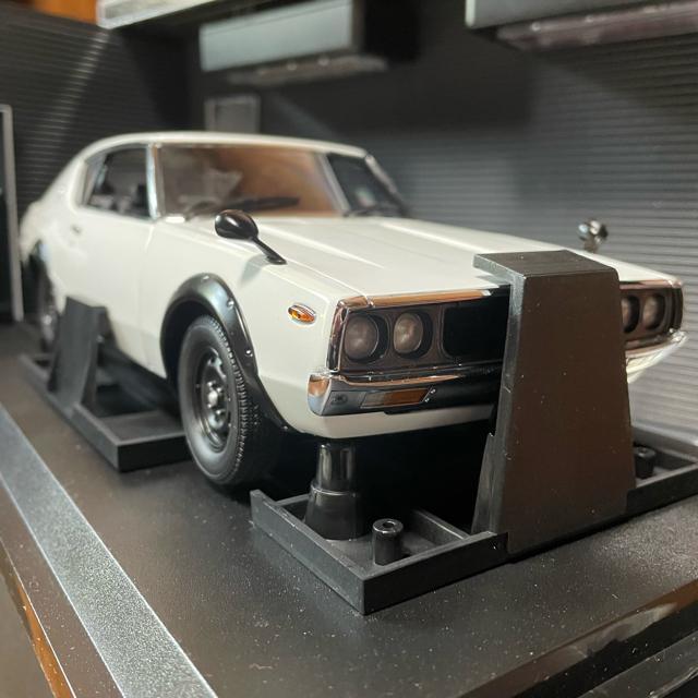 新品未展示品 京商1/18ニッサンスカイライン2000GT-R/ケンメリRホワイト美品 < ホビー  新品未展示品 京商1/18ニッサンスカイライン2000GT-R/ケンメリRホワイト美品  < ホビーの