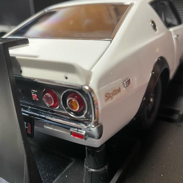 新品未展示品 京商1/18ニッサンスカイライン2000GT-R/ケンメリRホワイト美品 < ホビー  新品未展示品 京商1/18ニッサンスカイライン2000GT-R/ケンメリRホワイト美品 < ホビーの