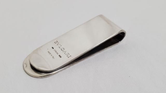 正規レア ブルガリ クラシック ロゴ文字マネークリップ SV 財布 札入れ ウォレット 名刺入れ ブックマーカー 栞〇ネクタイピン < ブランド  正規レア ブルガリ クラシック ロゴ文字マネークリップ SV 財布 札入れ ウォレット 名刺入れ ブックマーカー 栞〇ネクタイピン < ブランドの