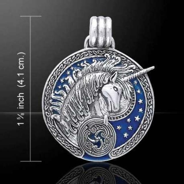 スターリングシルバー ユニコーン ケルト トリスケル ペンダント < 女性アクセサリー/時計  スターリングシルバー ユニコーン ケルト トリスケル ペンダント < 女性アクセサリー/時計の