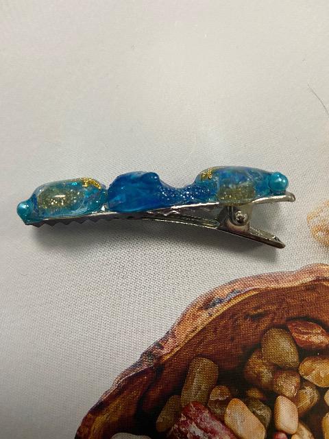 ハンドメイド レジン クジラと貝のヘアクリップ < 女性ファッション  ハンドメイド レジン クジラと貝のヘアクリップ < 女性ファッションの