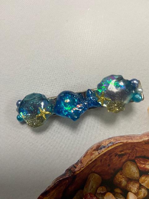 ハンドメイド レジン クジラと貝のヘアクリップ < 女性ファッション  ハンドメイド レジン クジラと貝のヘアクリップ < 女性ファッションの