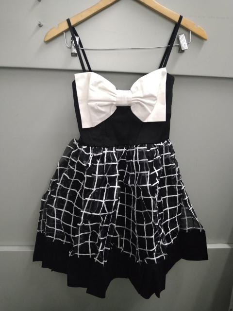 one spooCJ[{[L~s   uh 