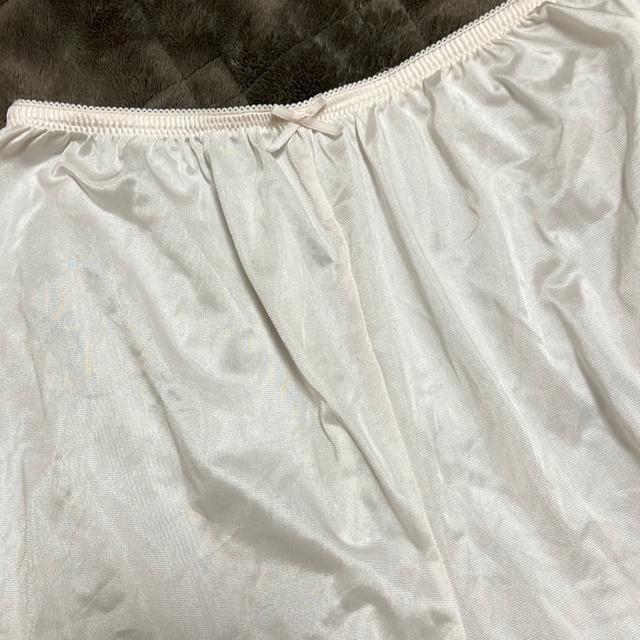 タンス整理品 衣類 おまとめOK ホームクリーニング済み ペチパンツ Mサイズくらい ホワイト ◎◎ < 女性ファッション  タンス整理品 衣類 おまとめOK ホームクリーニング済み ペチパンツ Mサイズくらい ホワイト ◎◎ < 女性ファッションの
