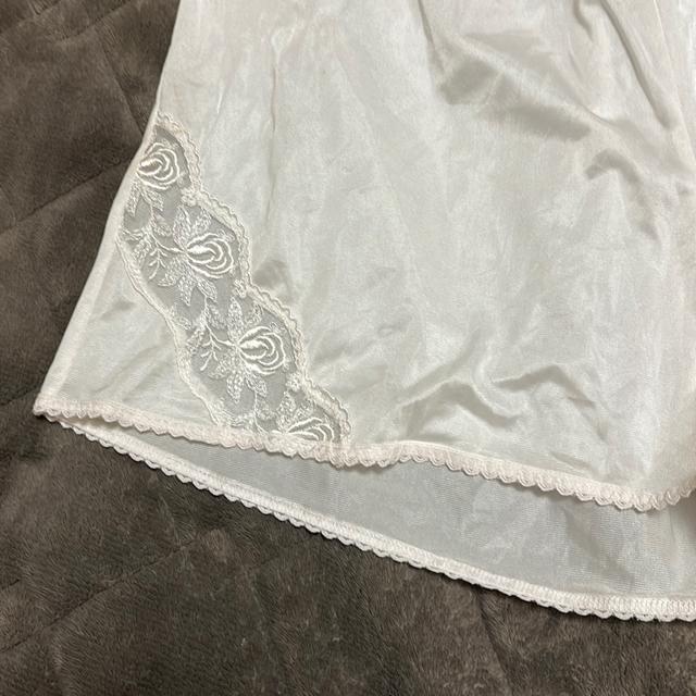タンス整理品 衣類 おまとめOK ホームクリーニング済み ペチパンツ Mサイズくらい ホワイト ◎◎ < 女性ファッション  タンス整理品 衣類 おまとめOK ホームクリーニング済み ペチパンツ Mサイズくらい ホワイト ◎◎ < 女性ファッションの